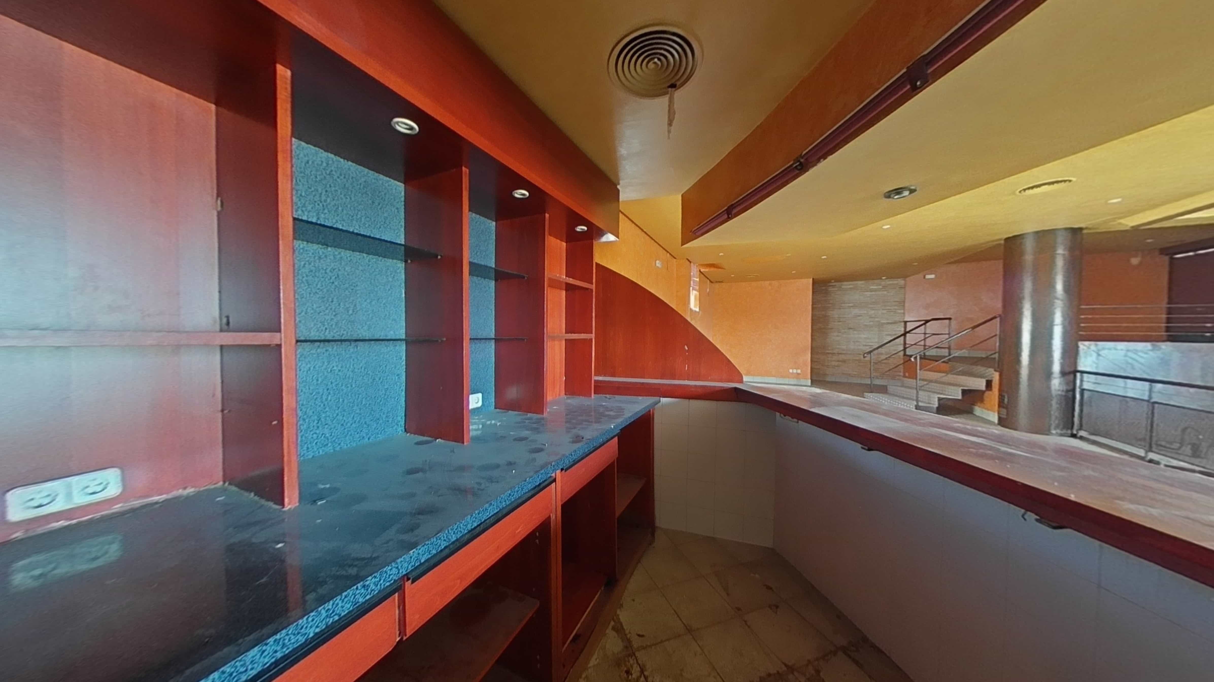 Local en venta en ronda Buenavista