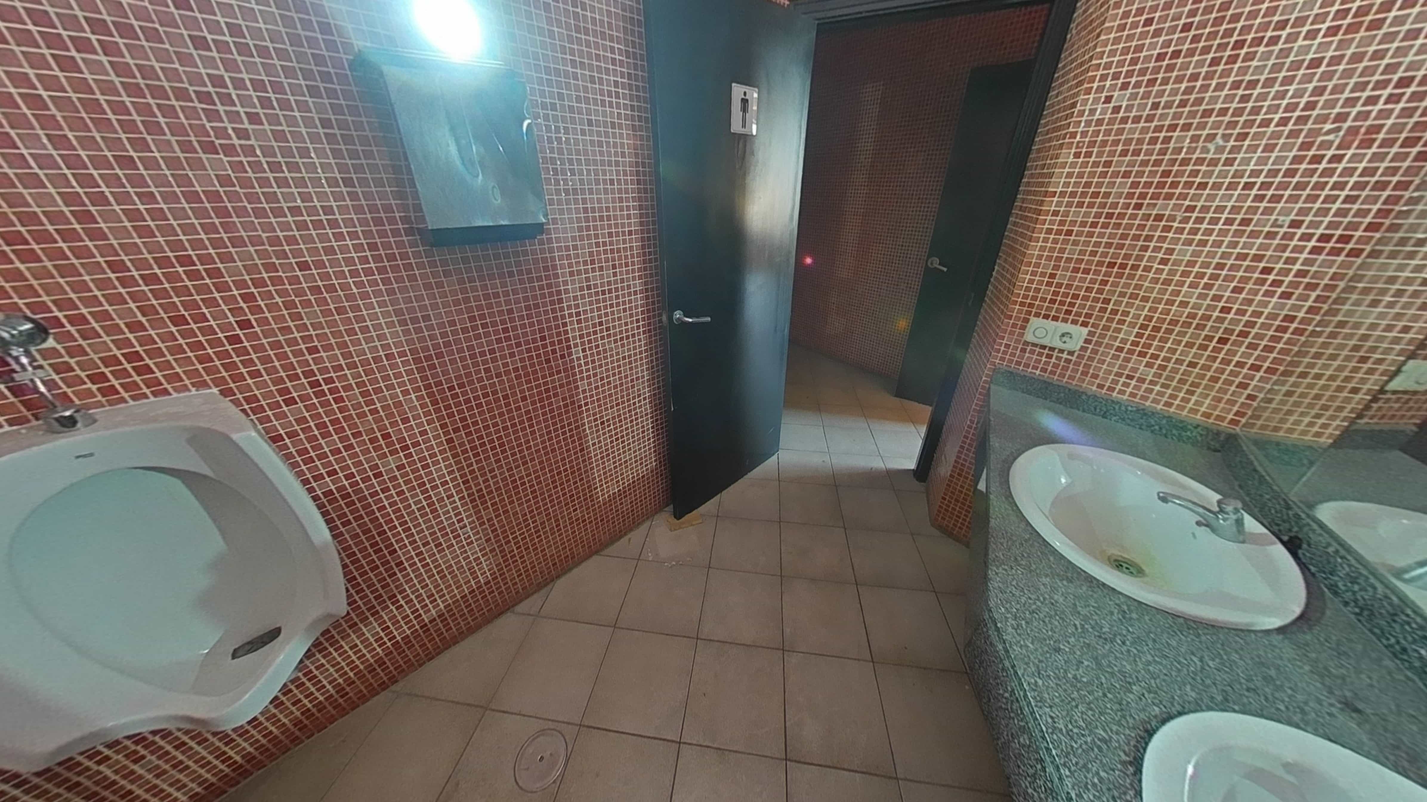 Local en venta en ronda Buenavista