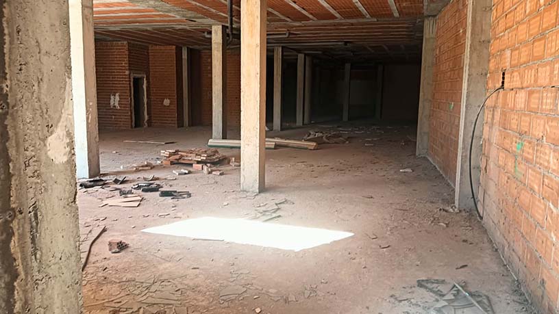 Obra parada en venta en calle José Antonio