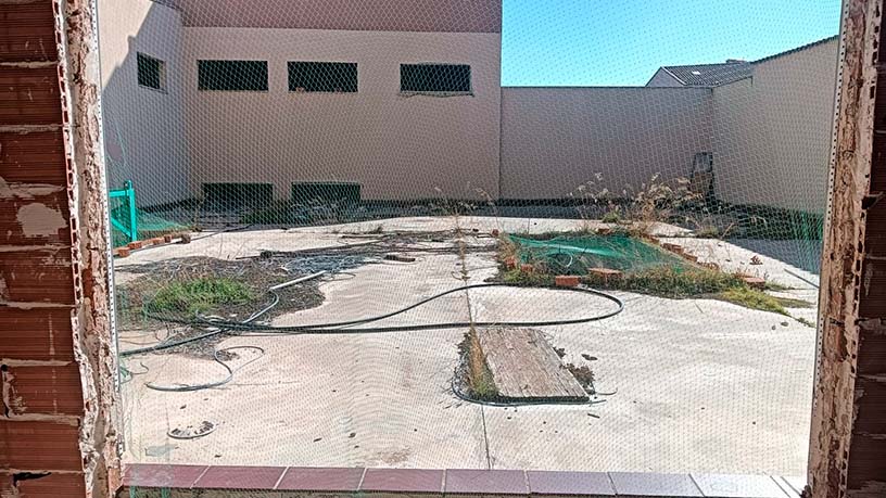 Obra parada en venta en calle José Antonio