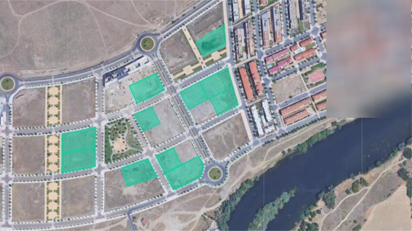 Terrain urbain à vendre à calle Emilio Alarcos