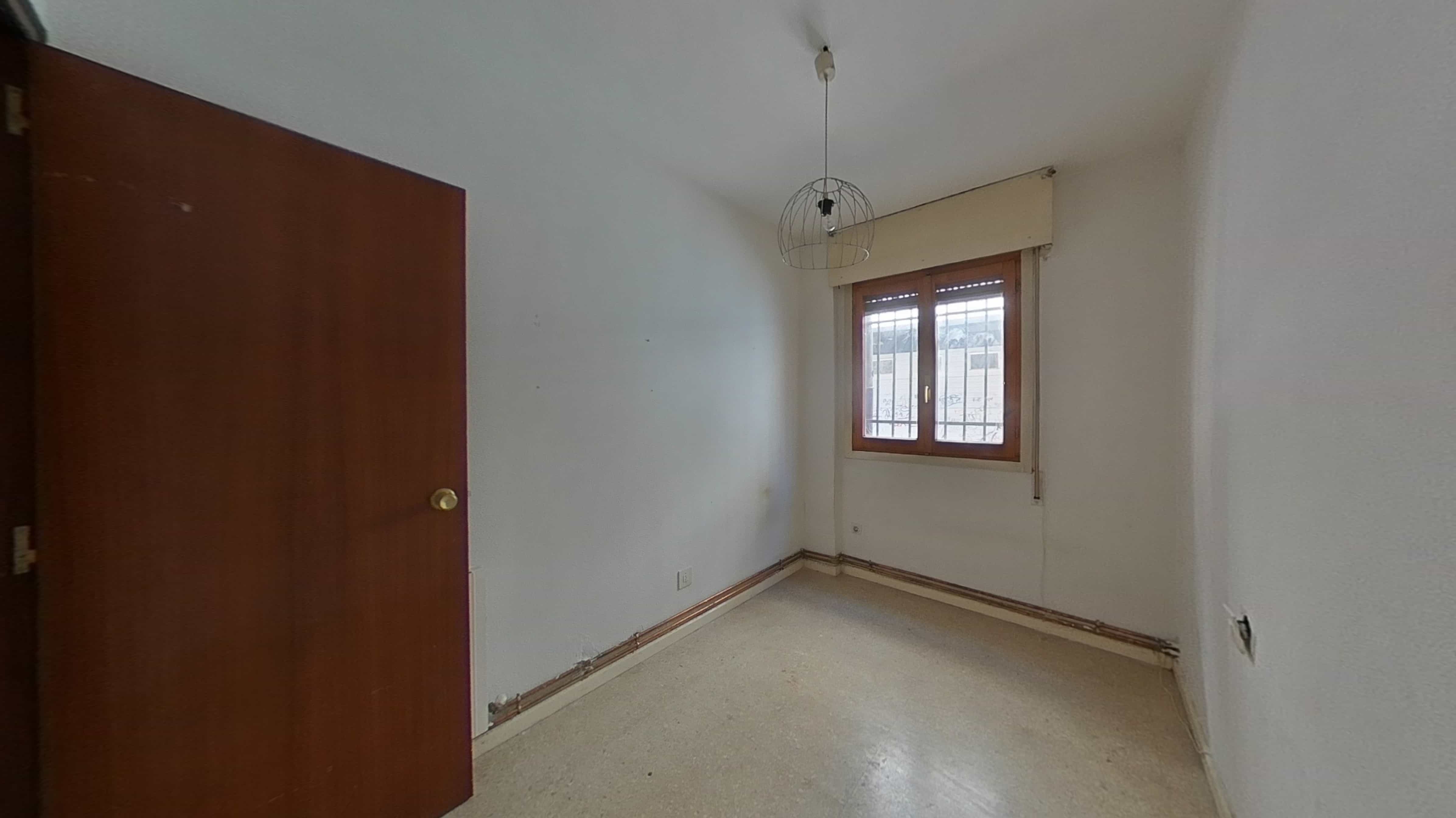 Piso en venta en plaza Doctor Gila-del