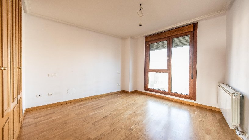 Piso en venta en calle La Galana