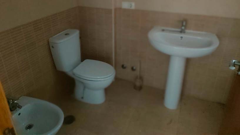 House for sale in avda Argusino