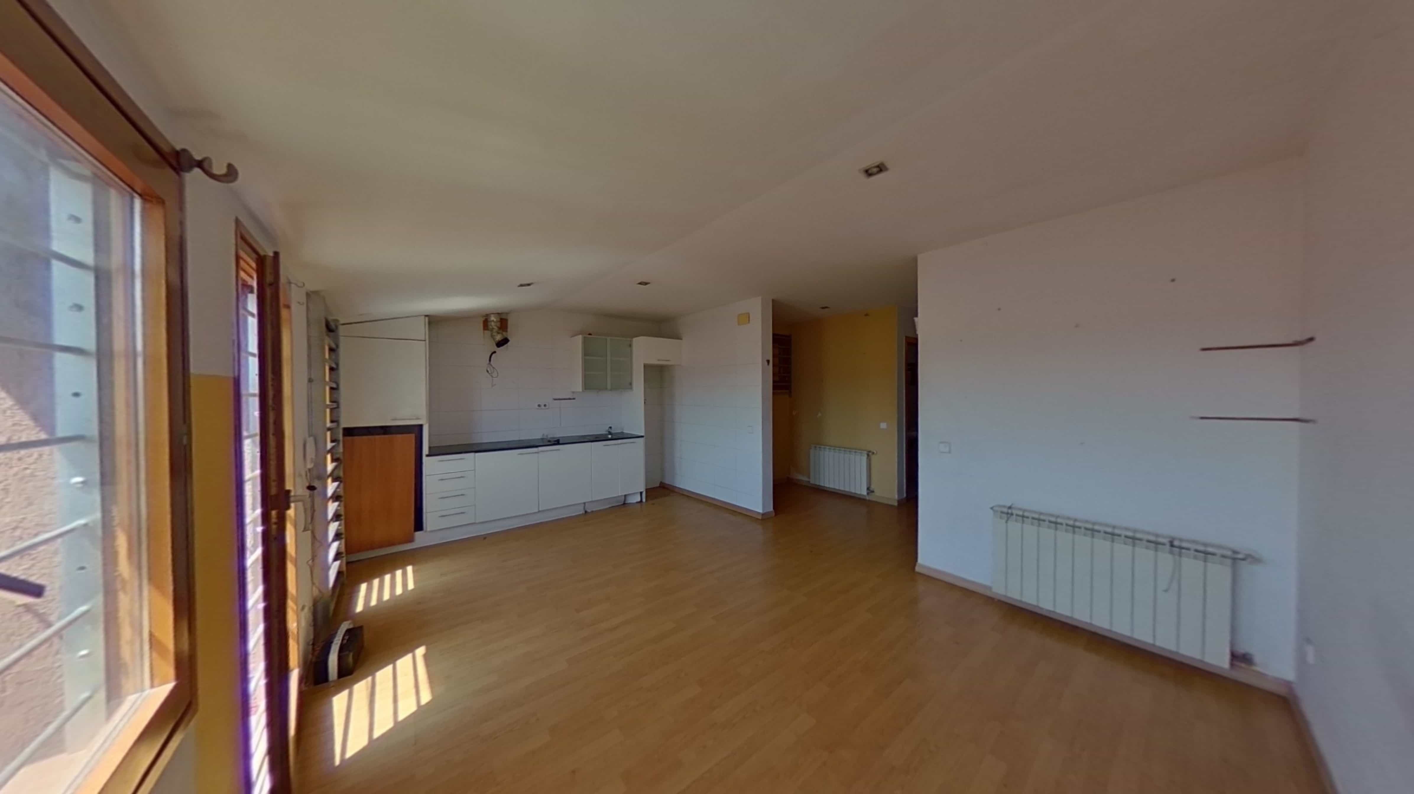 Flat for sale in avda Roma Nº104-b