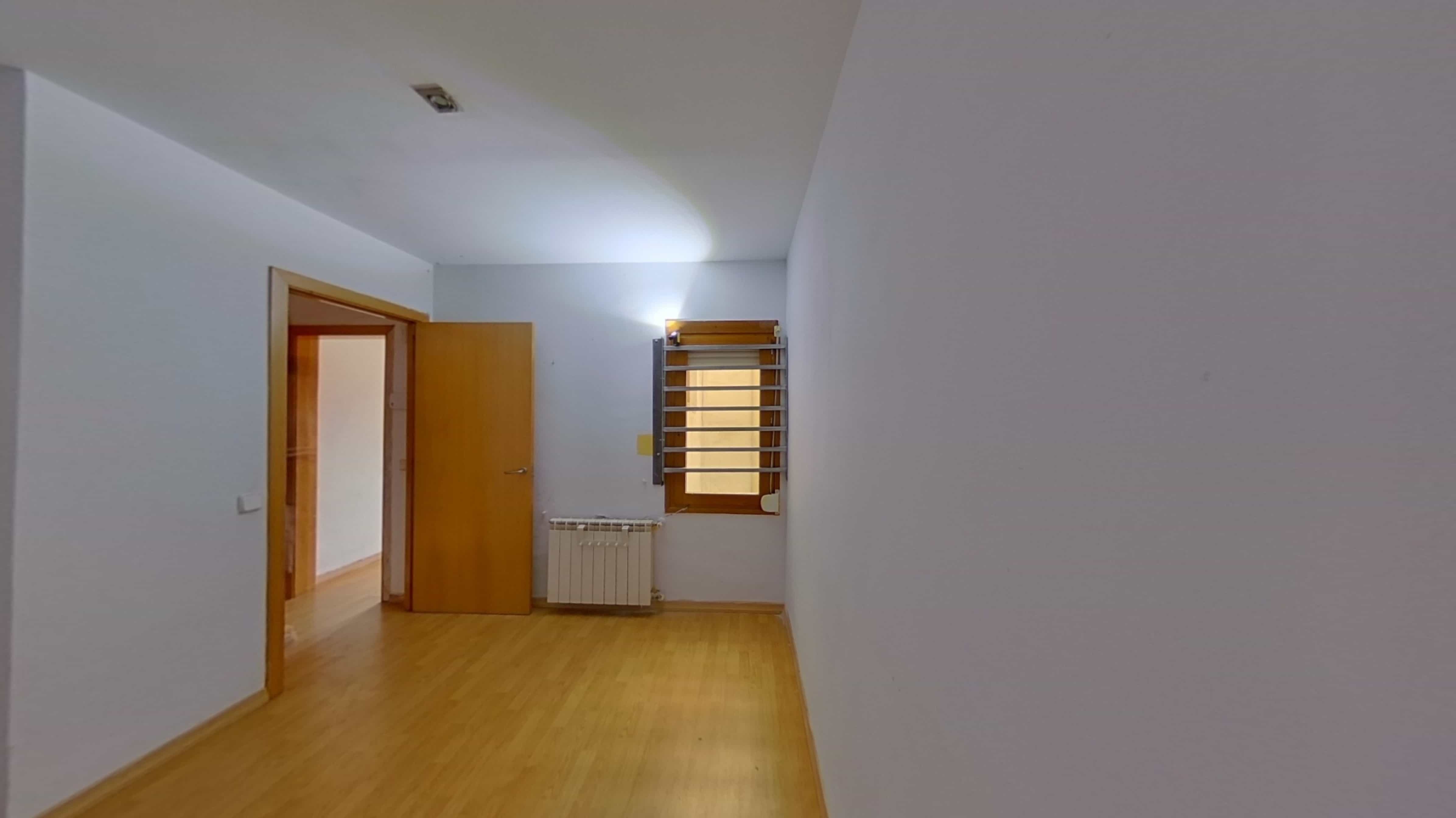 Flat for sale in avda Roma Nº104-b