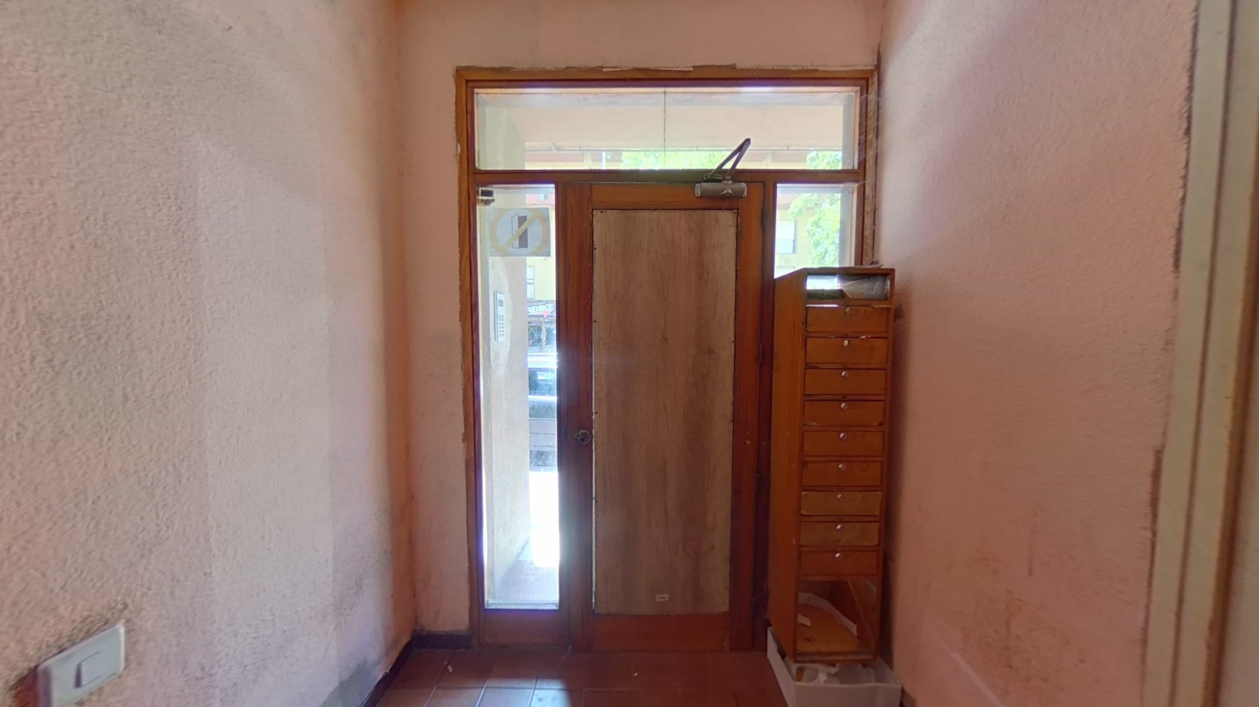 Flat for sale in avda Roma Nº104-b