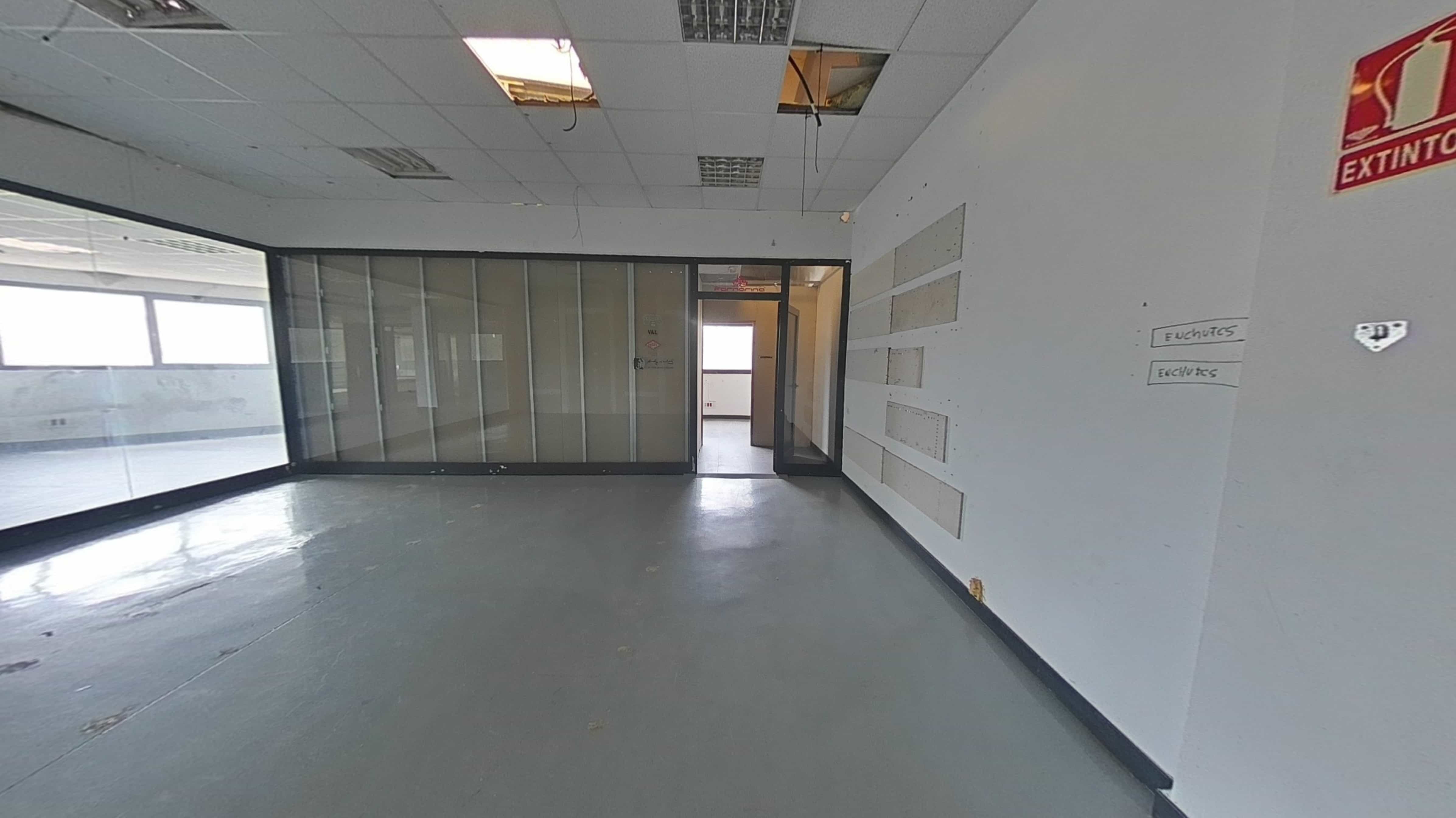 Industrial unit for sale in calle Narcis Monturiol