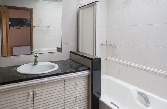 Chalet adosado en venta en calle Sant Marc