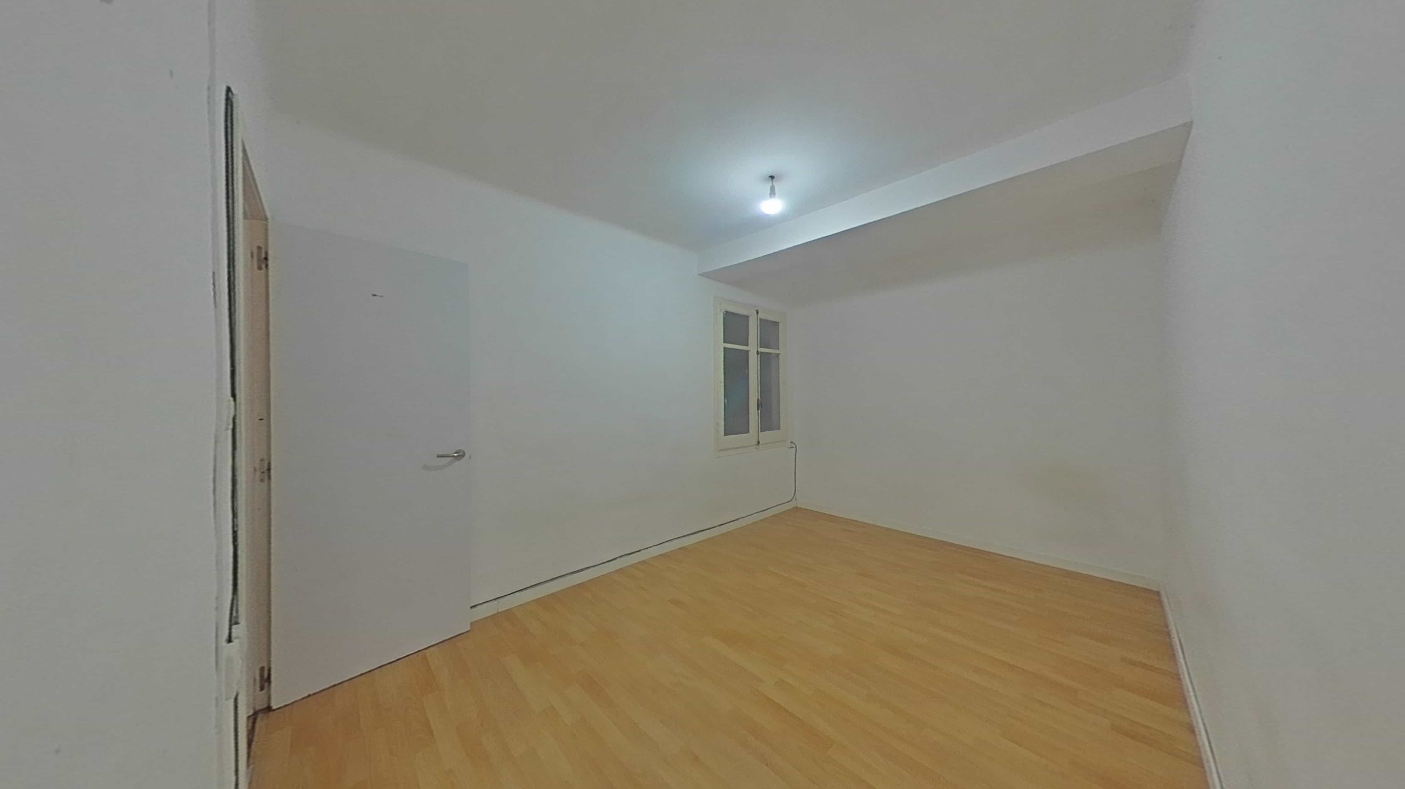 Piso en venta en calle Nuria