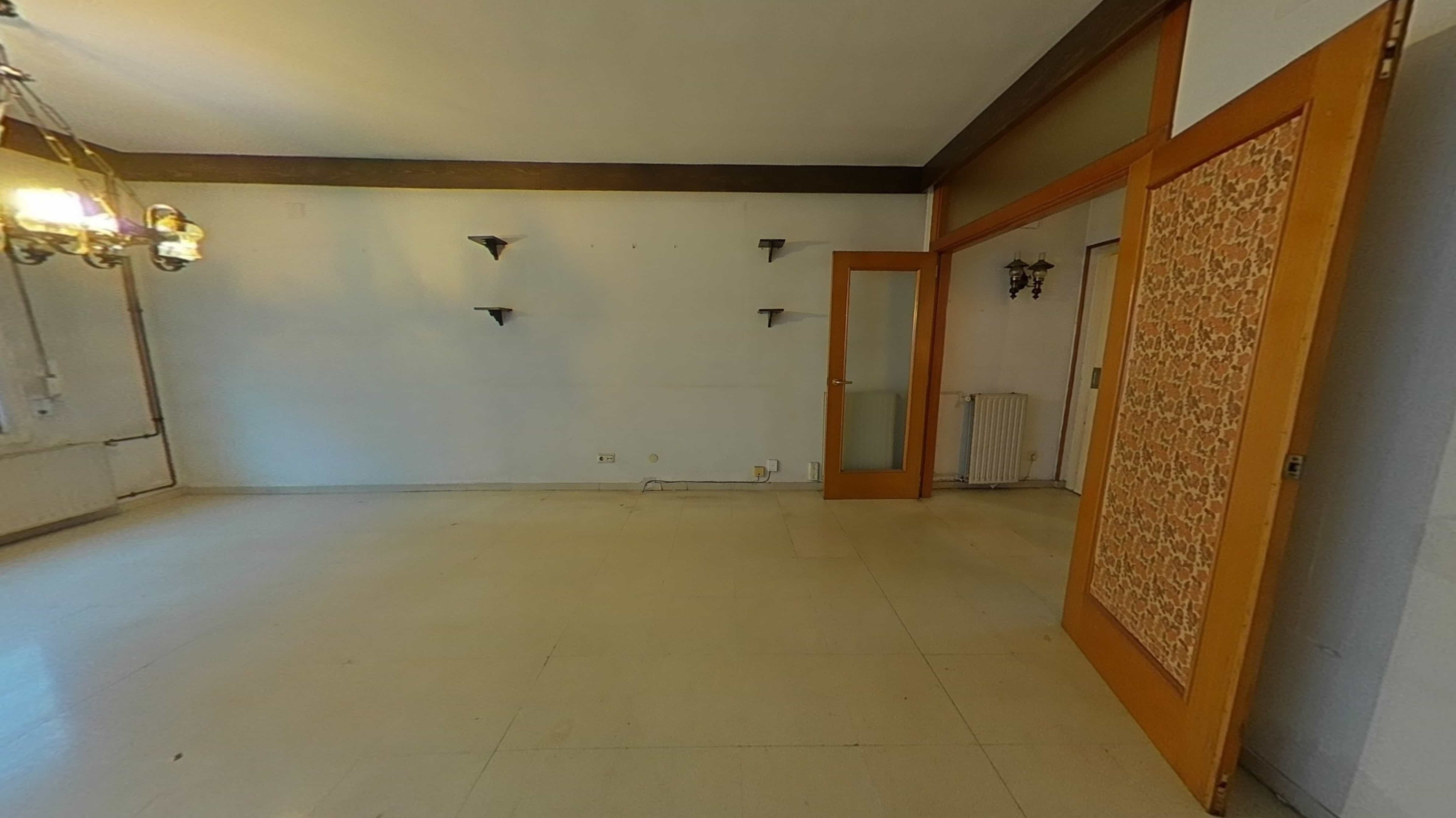 Chalet adosado en venta en calle Gavà