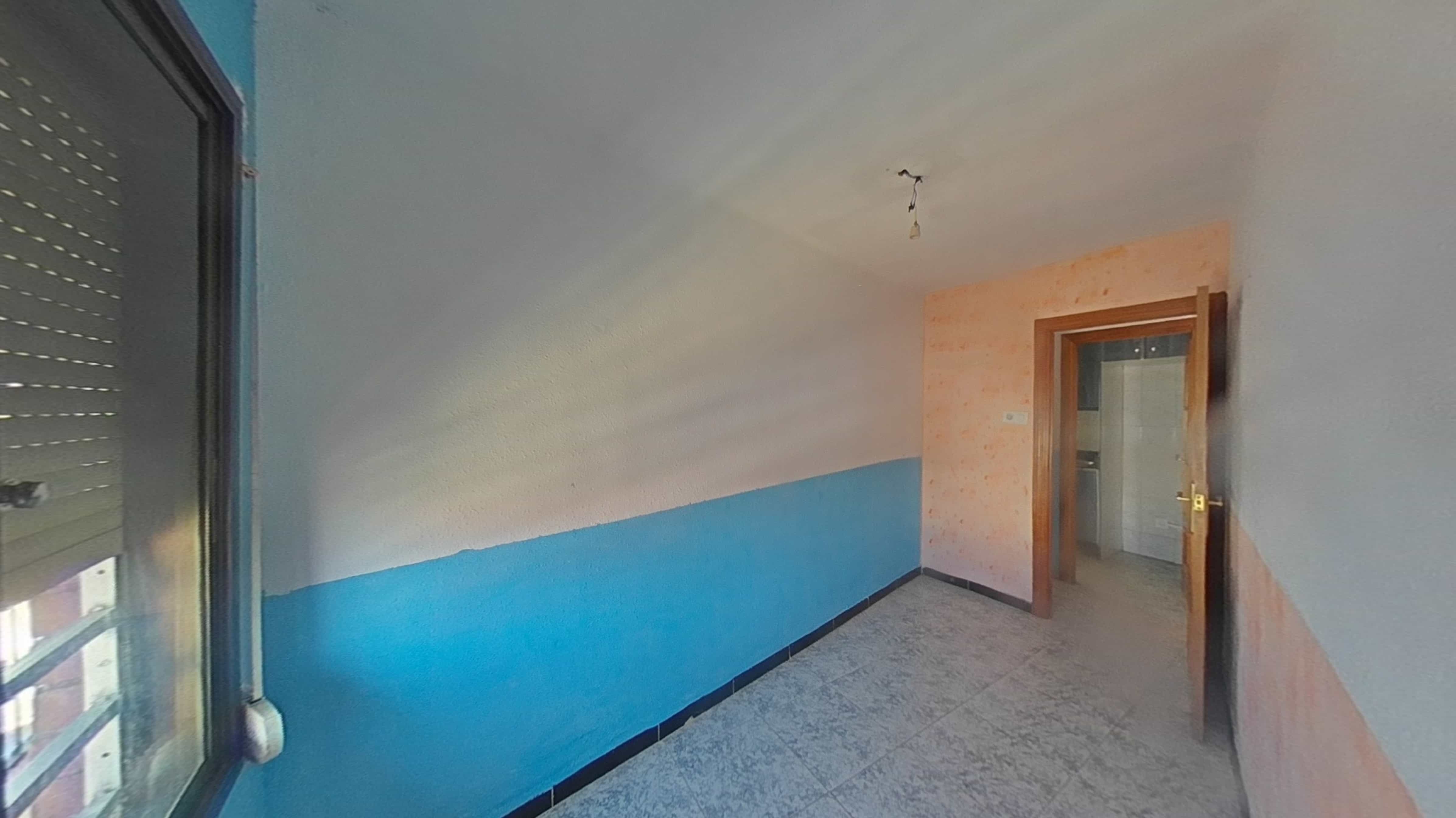 Flat for sale in calle Democracia