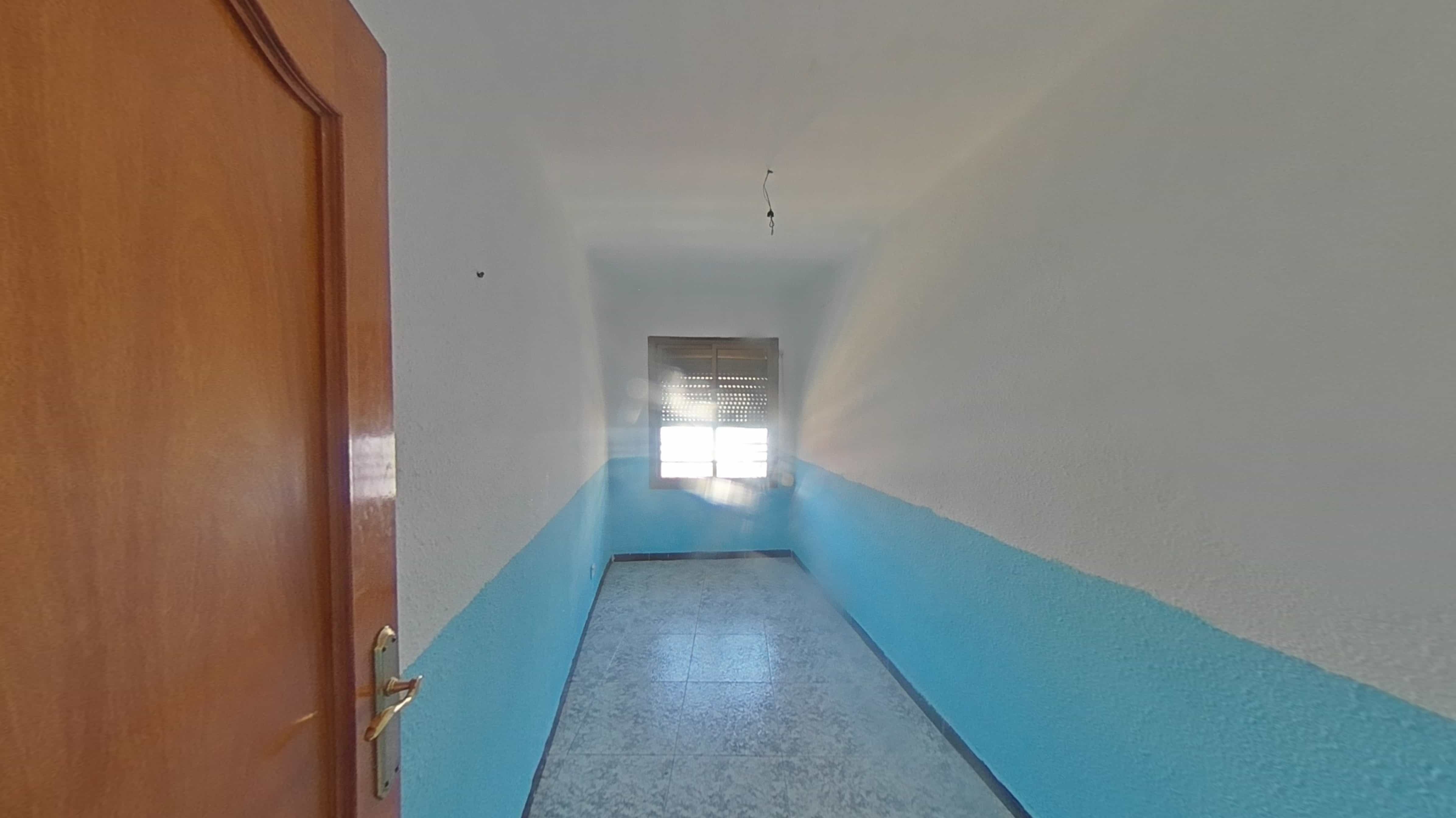 Flat for sale in calle Democracia