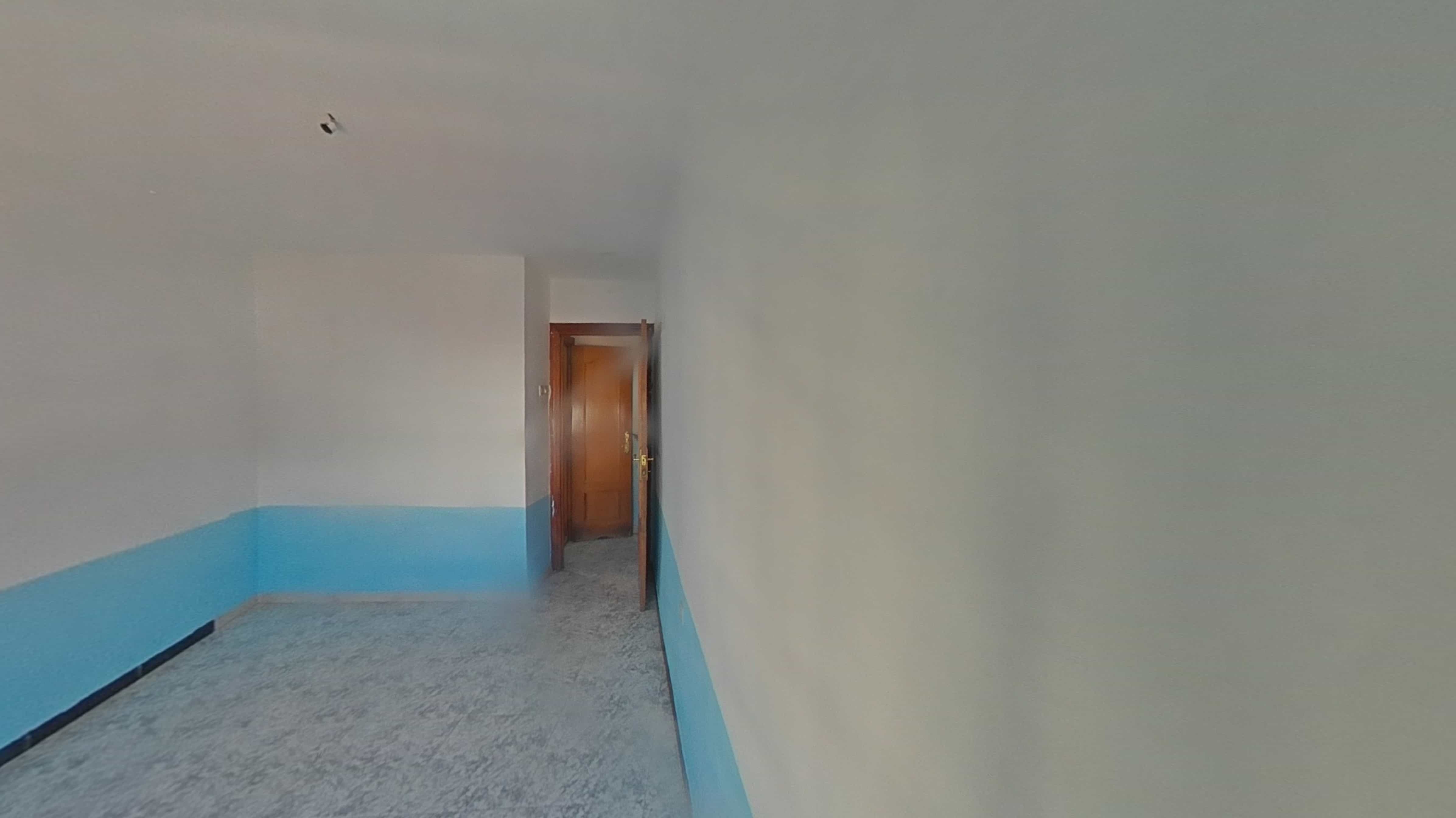Flat for sale in calle Democracia