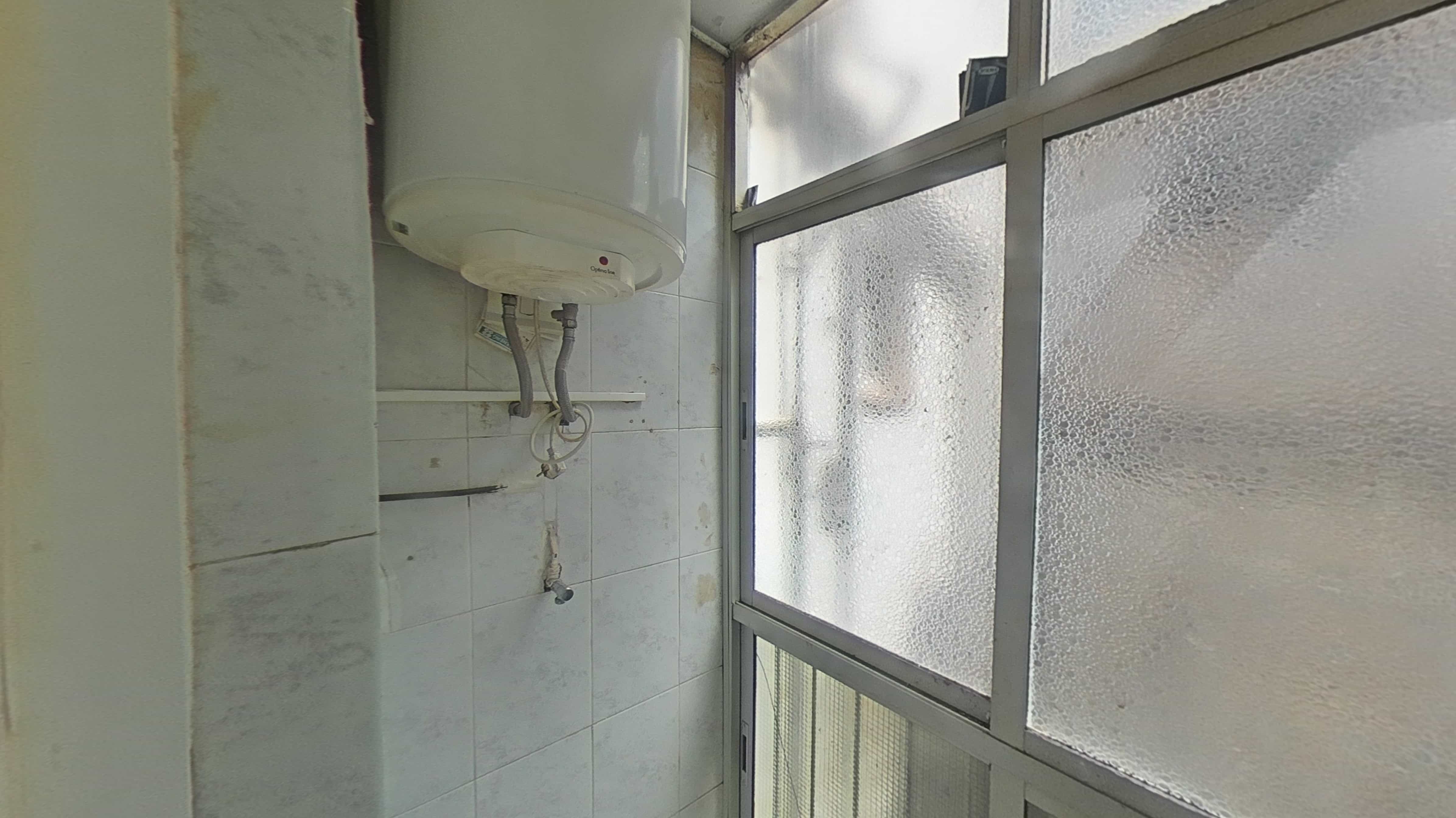 Flat for sale in calle Democracia