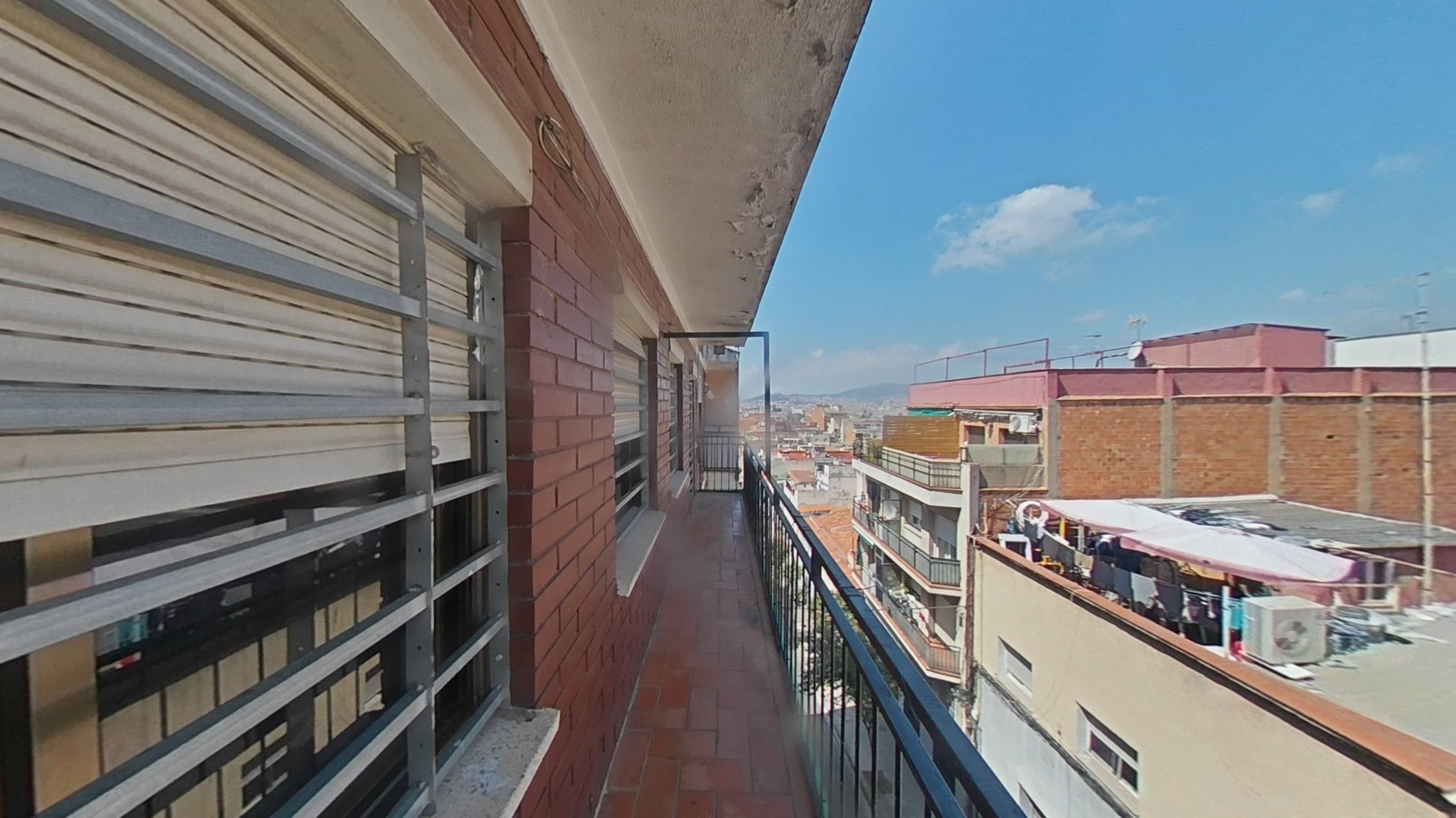 Flat for sale in calle Democracia