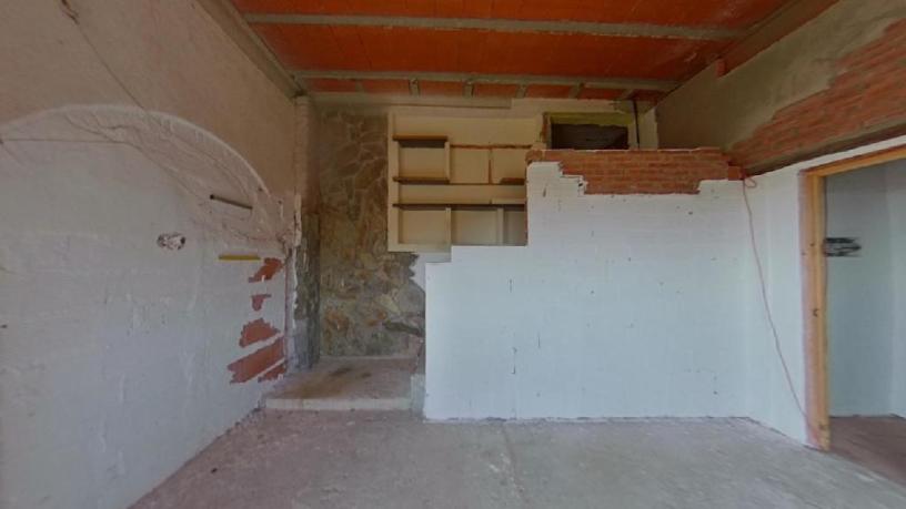 Chalet adosado en venta en calle Corbera