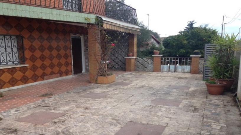 Chalet adosado en venta en avda Miranda