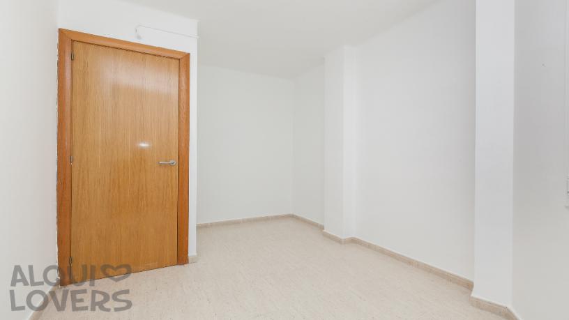 Piso en venta en calle Montserrat