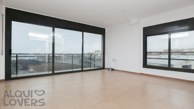 115m² Flat on street Pamplona, Terrassa, Barcelona