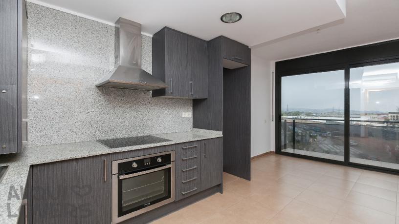 115m² Flat on street Pamplona, Terrassa, Barcelona