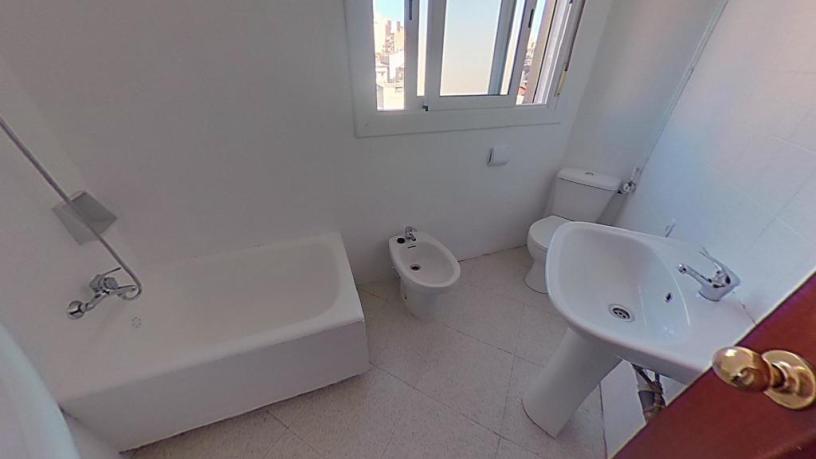 Piso en venta en calle Junceda