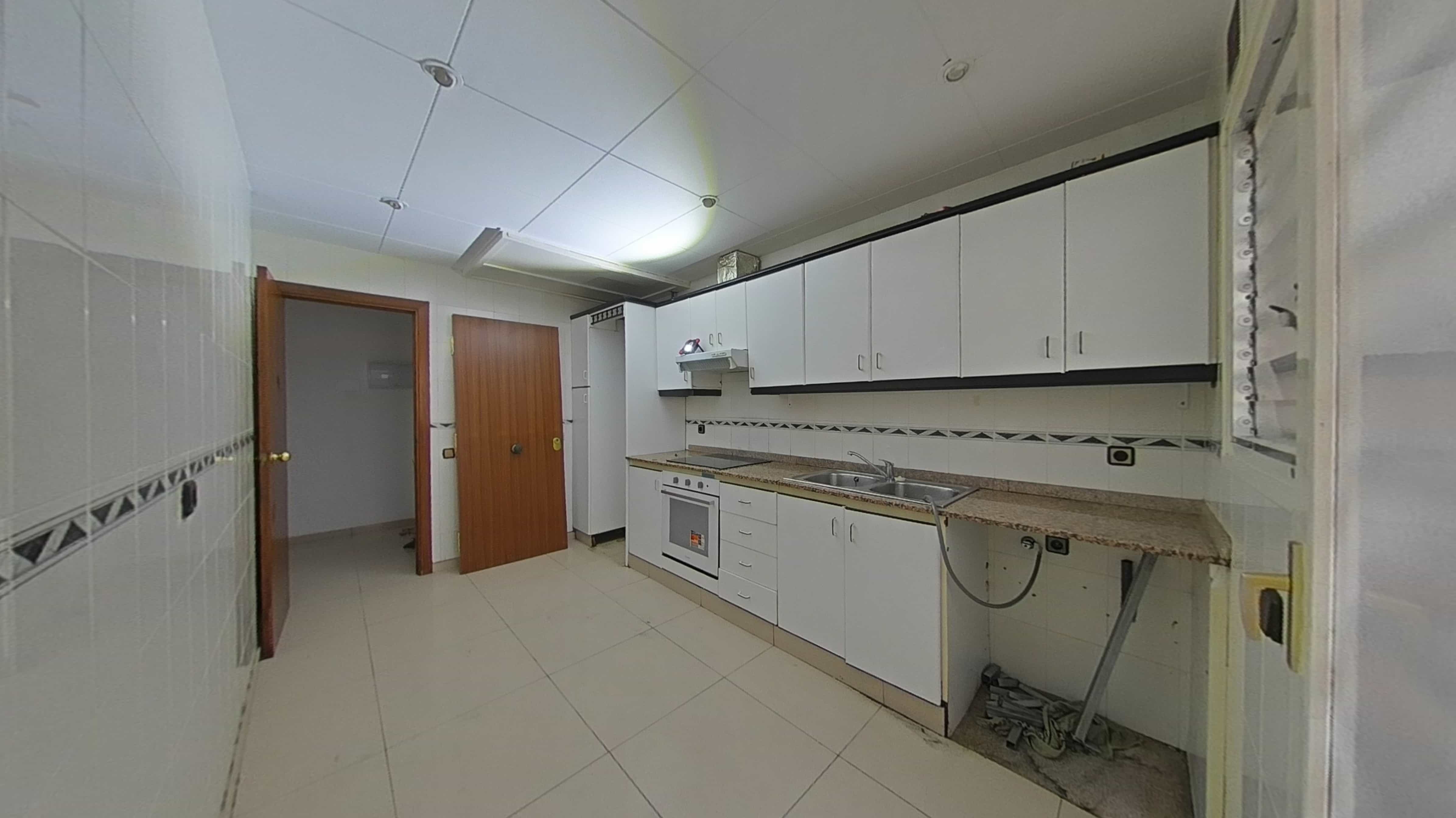 Flat for sale in calle Liszt