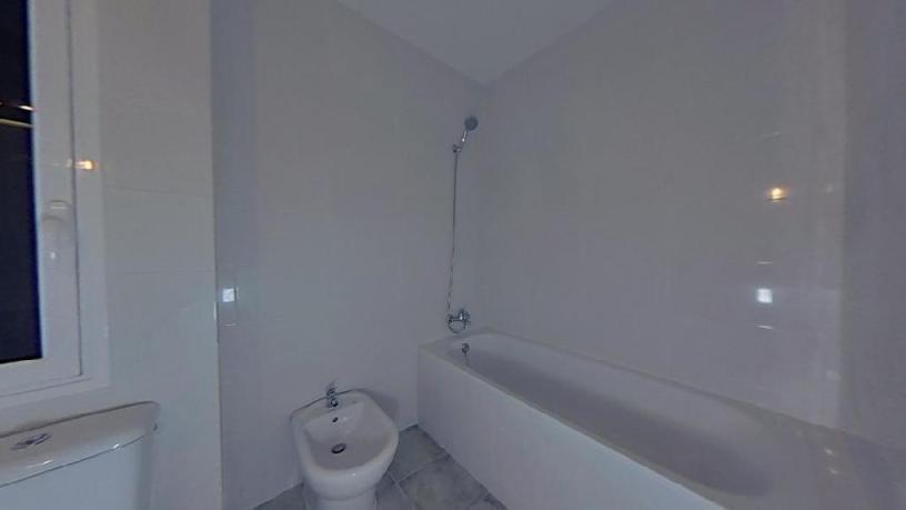 Chalet adosado en venta en calle Jota