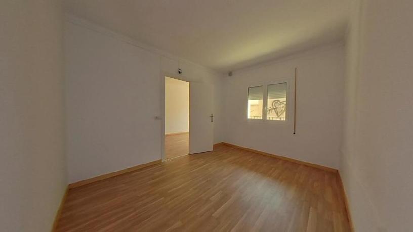 Chalet adosado en venta en calle Jota