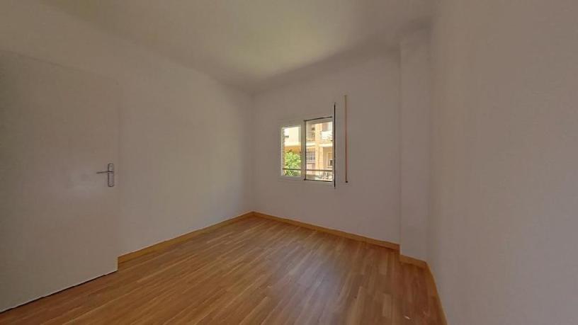 Chalet adosado en venta en calle Jota