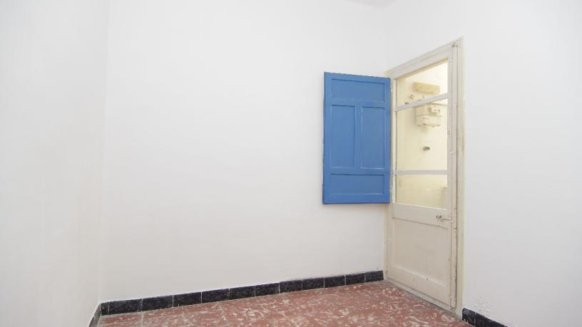 Flat for sale in calle Llobregat del