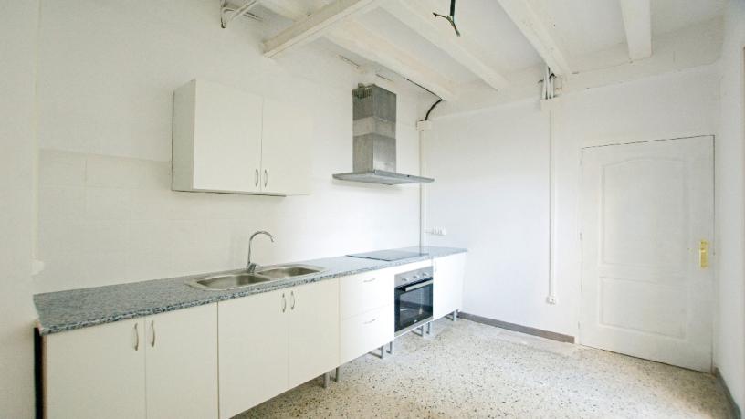 Appartement de 68m² dans rue Sant Bartomeu, Manresa, Barcelona