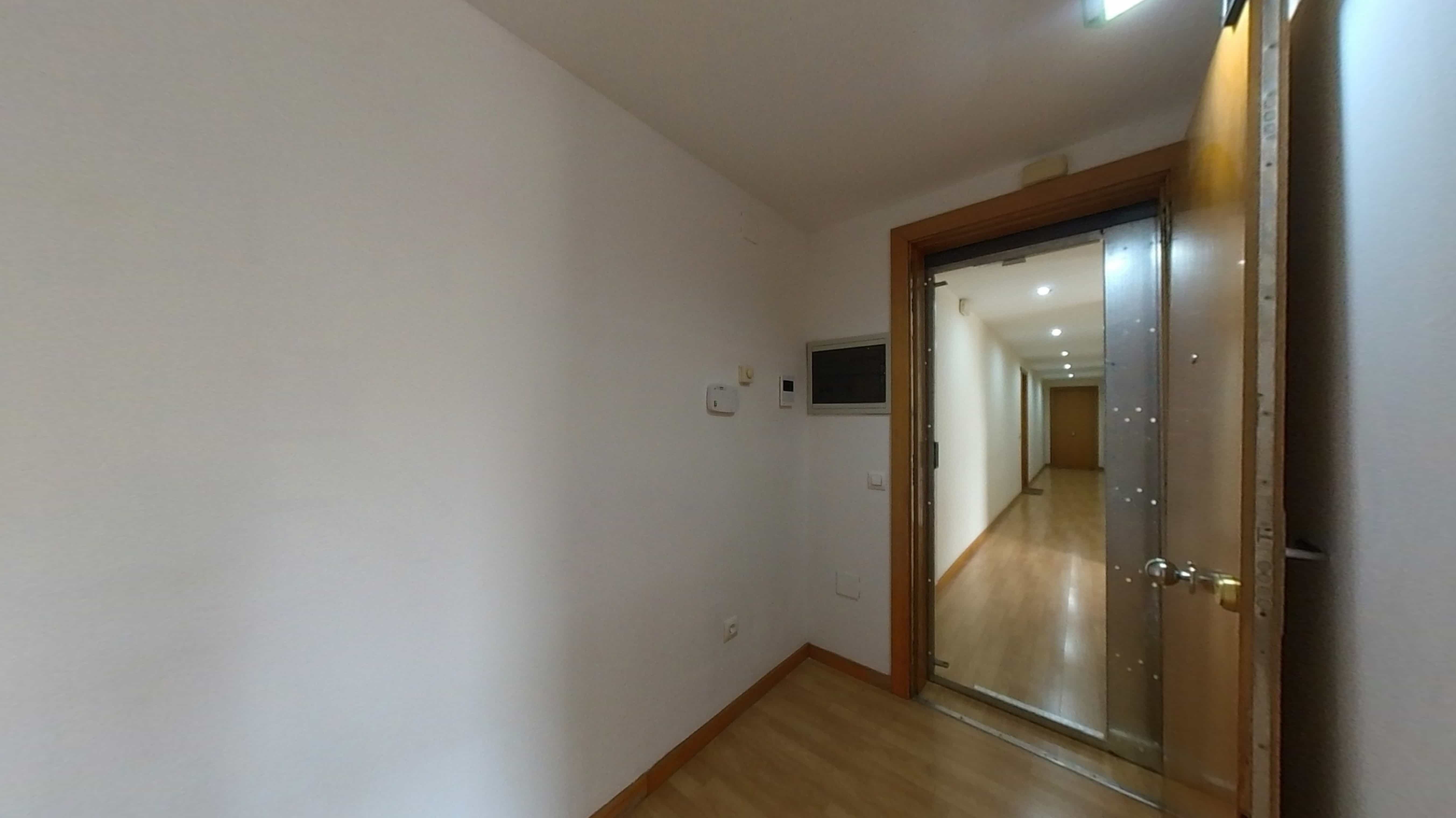 Flat for sale in calle Ramon Llull