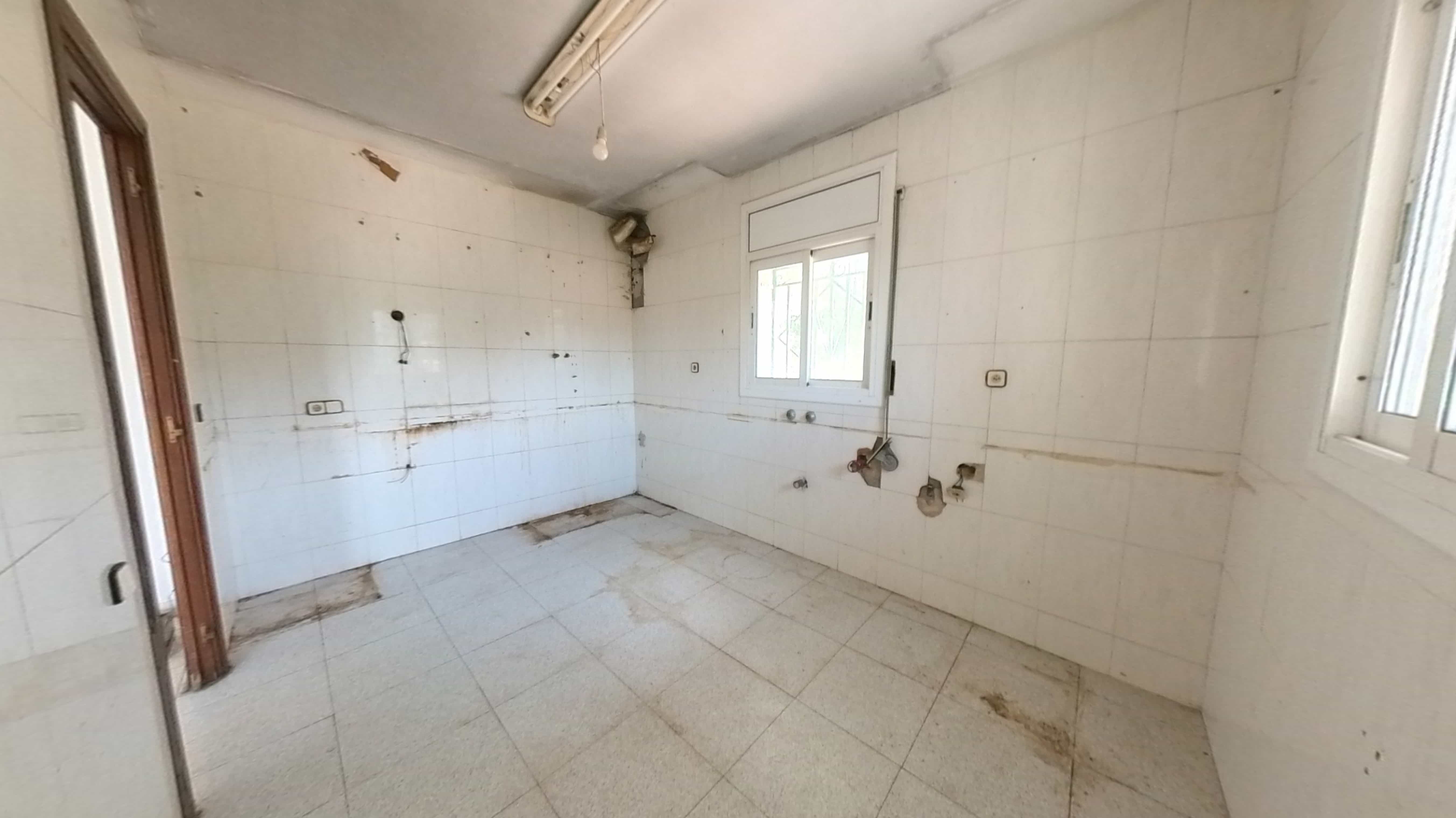  Maison mitoyenne à vendre à calle Diputacio