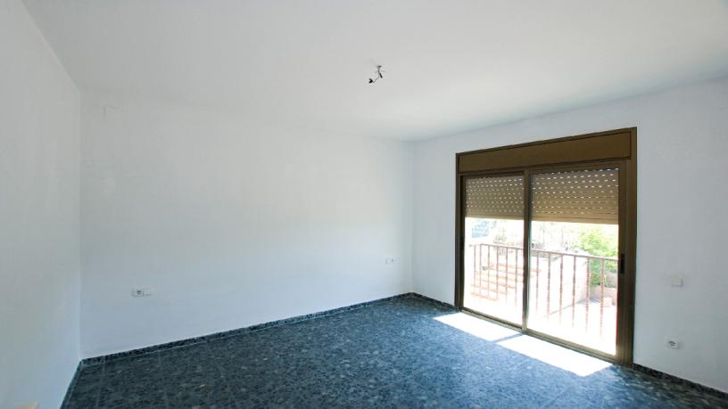 Chalet adosado en venta en calle Serral Llarg