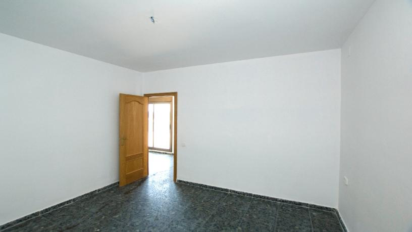 Chalet adosado en venta en calle Serral Llarg