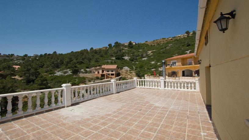 Chalet adosado en venta en calle Serral Llarg