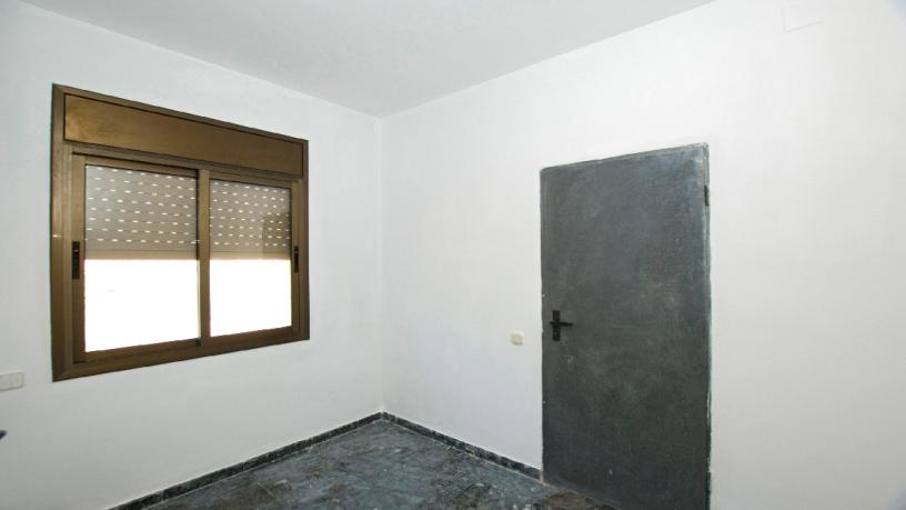 Chalet adosado en venta en calle Serral Llarg