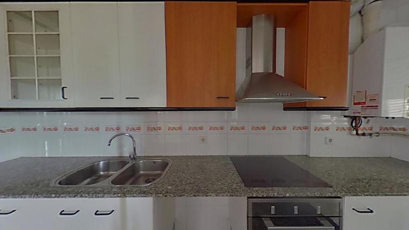 Chalet adosado en venta en calle Independencia