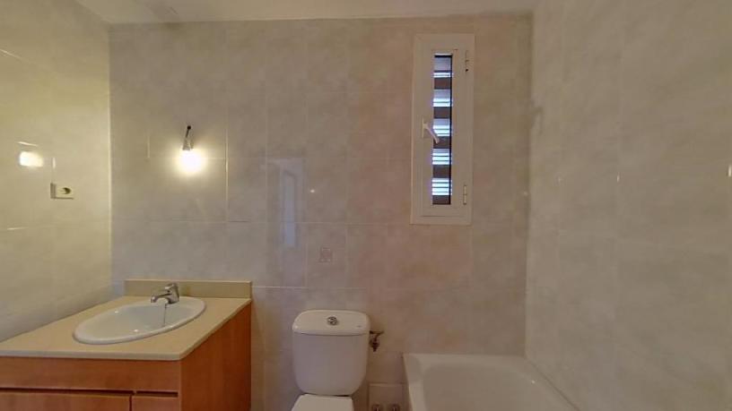 Chalet adosado en venta en calle Independencia