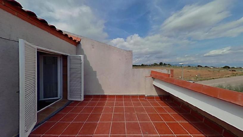 Chalet adosado en venta en calle Independencia