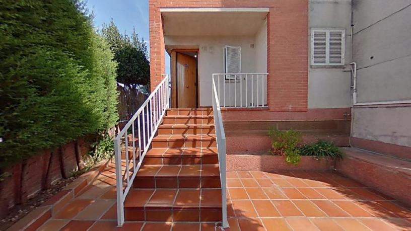 Chalet adosado en venta en calle Independencia