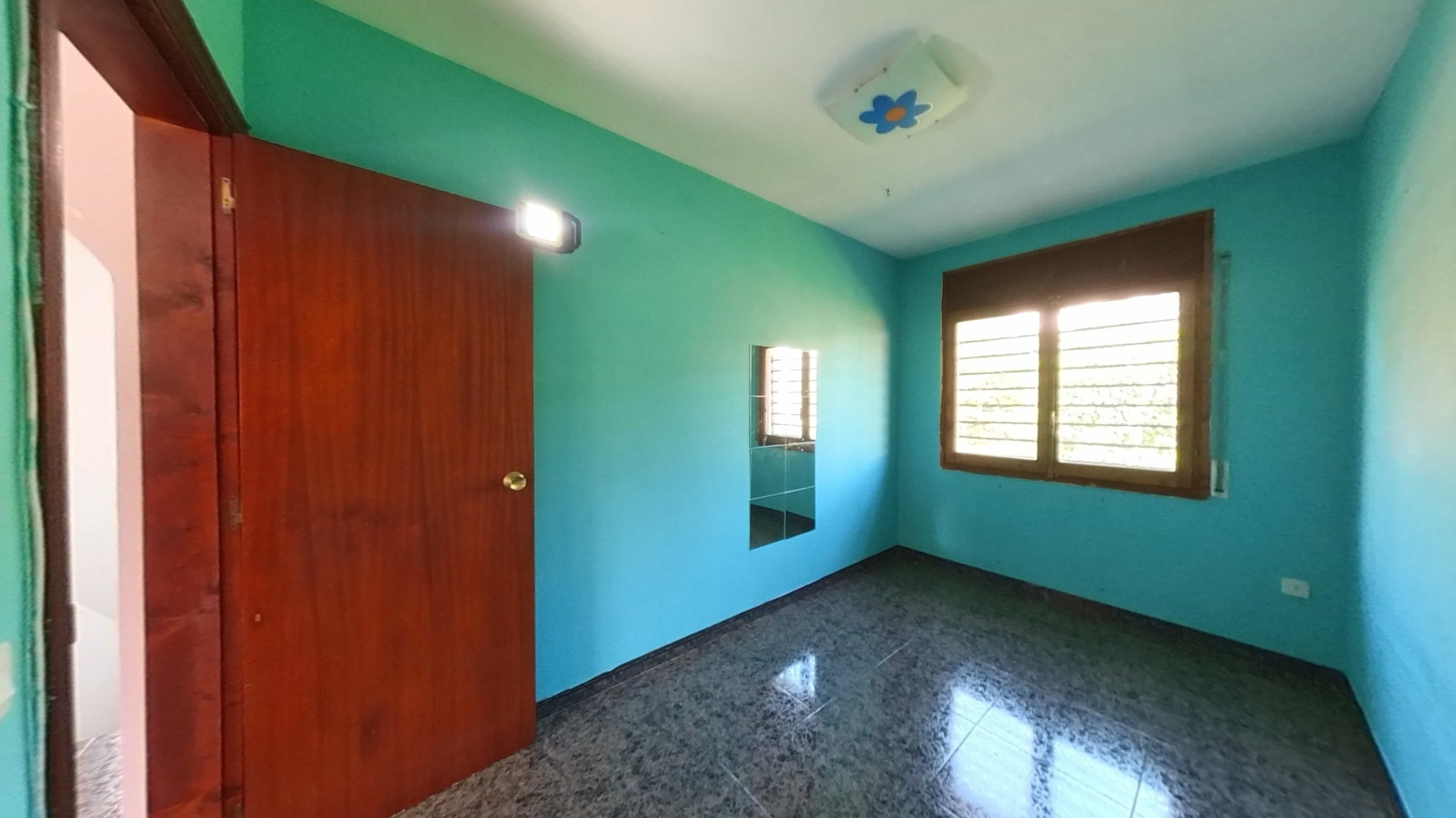 Townhouse for sale in calle Vilanova
