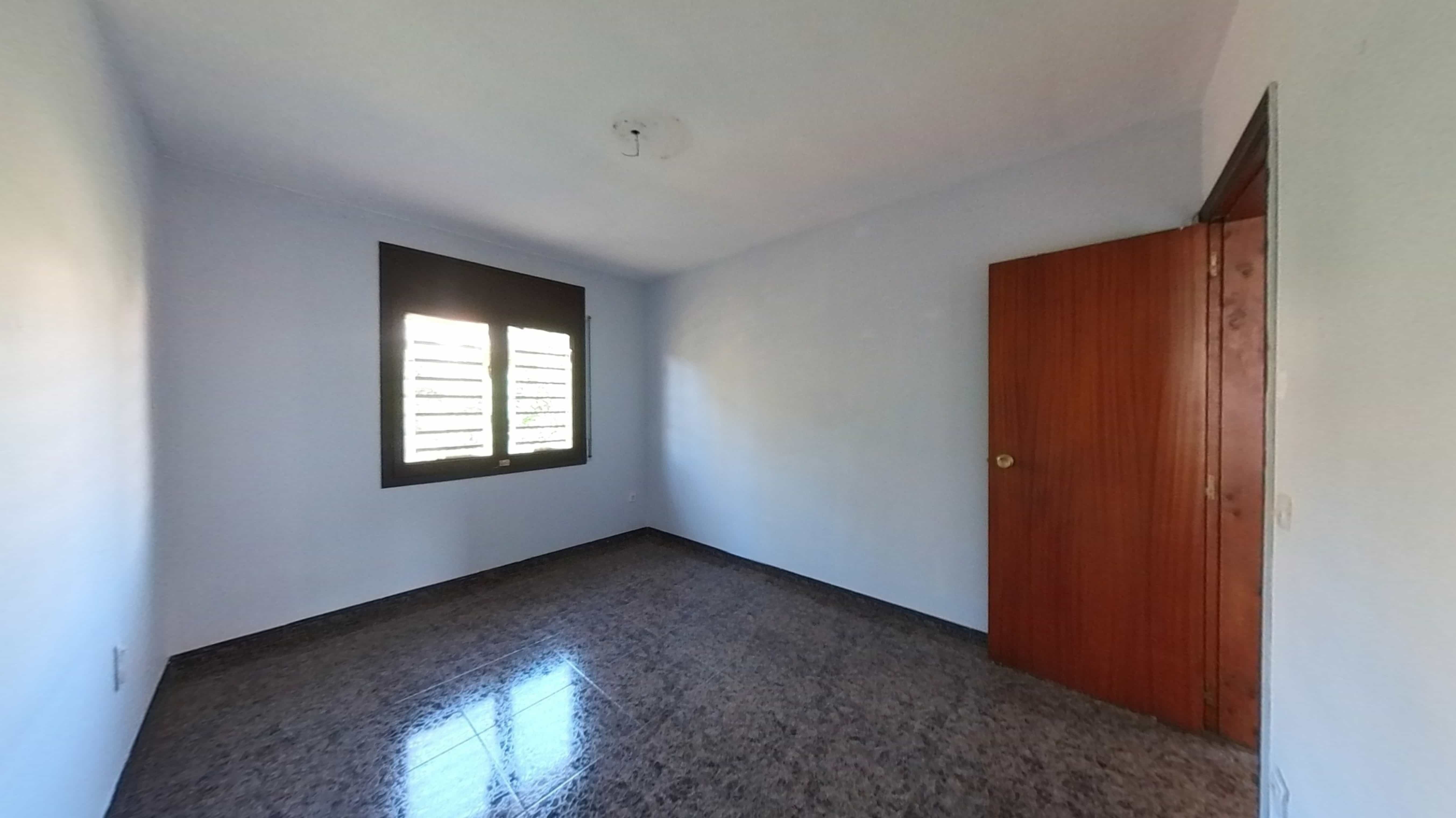 Townhouse for sale in calle Vilanova
