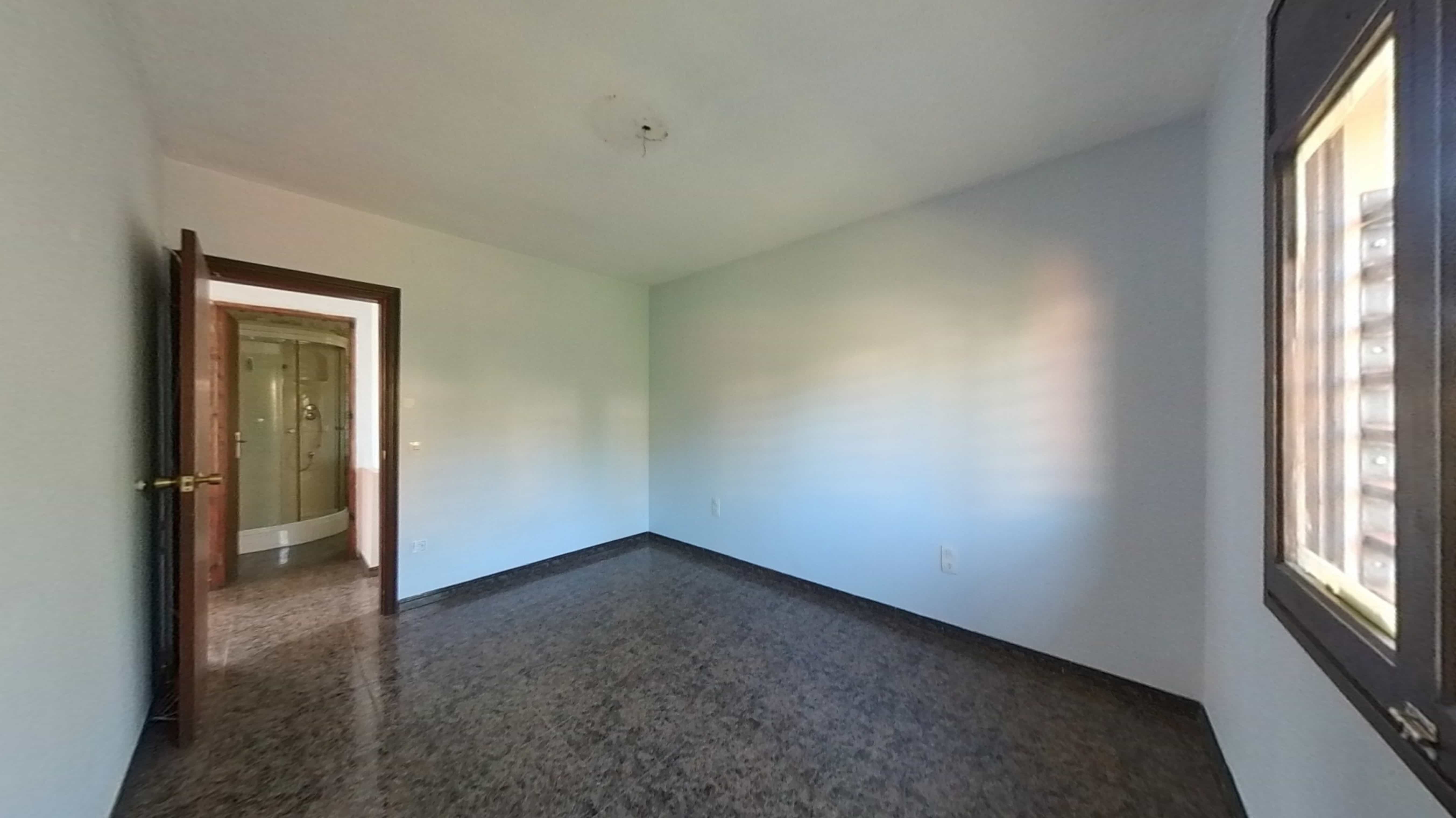 Townhouse for sale in calle Vilanova