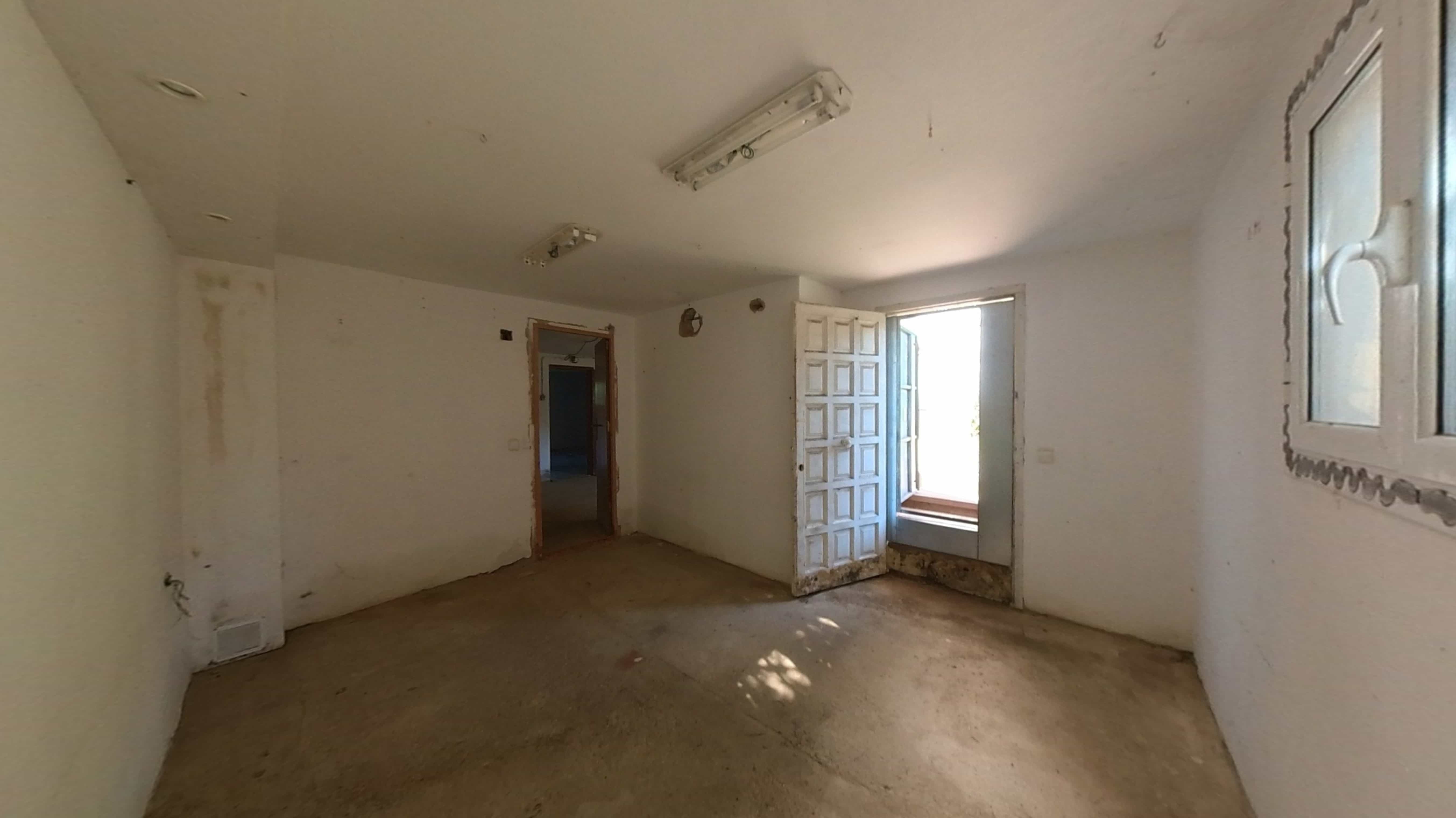 Townhouse for sale in calle Vilanova