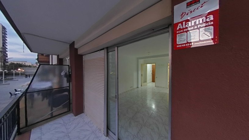 Piso en venta en plaza Constitucio