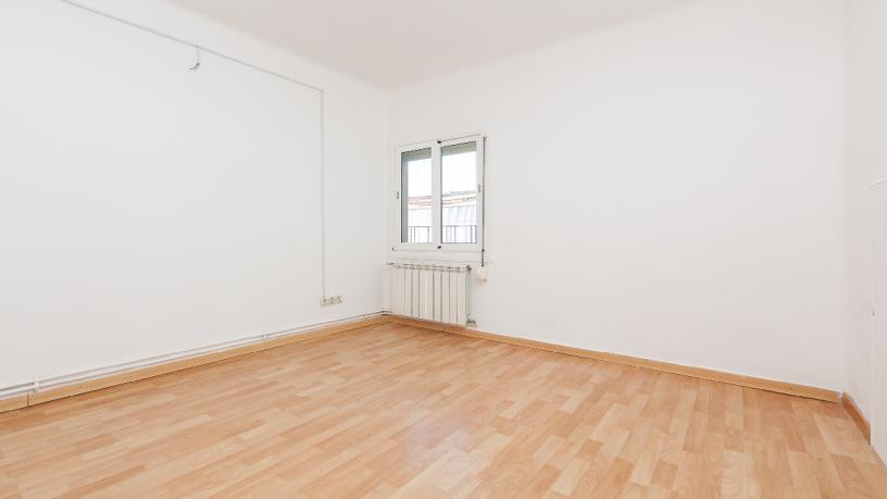 Piso en venta en psaje De Pere Serra