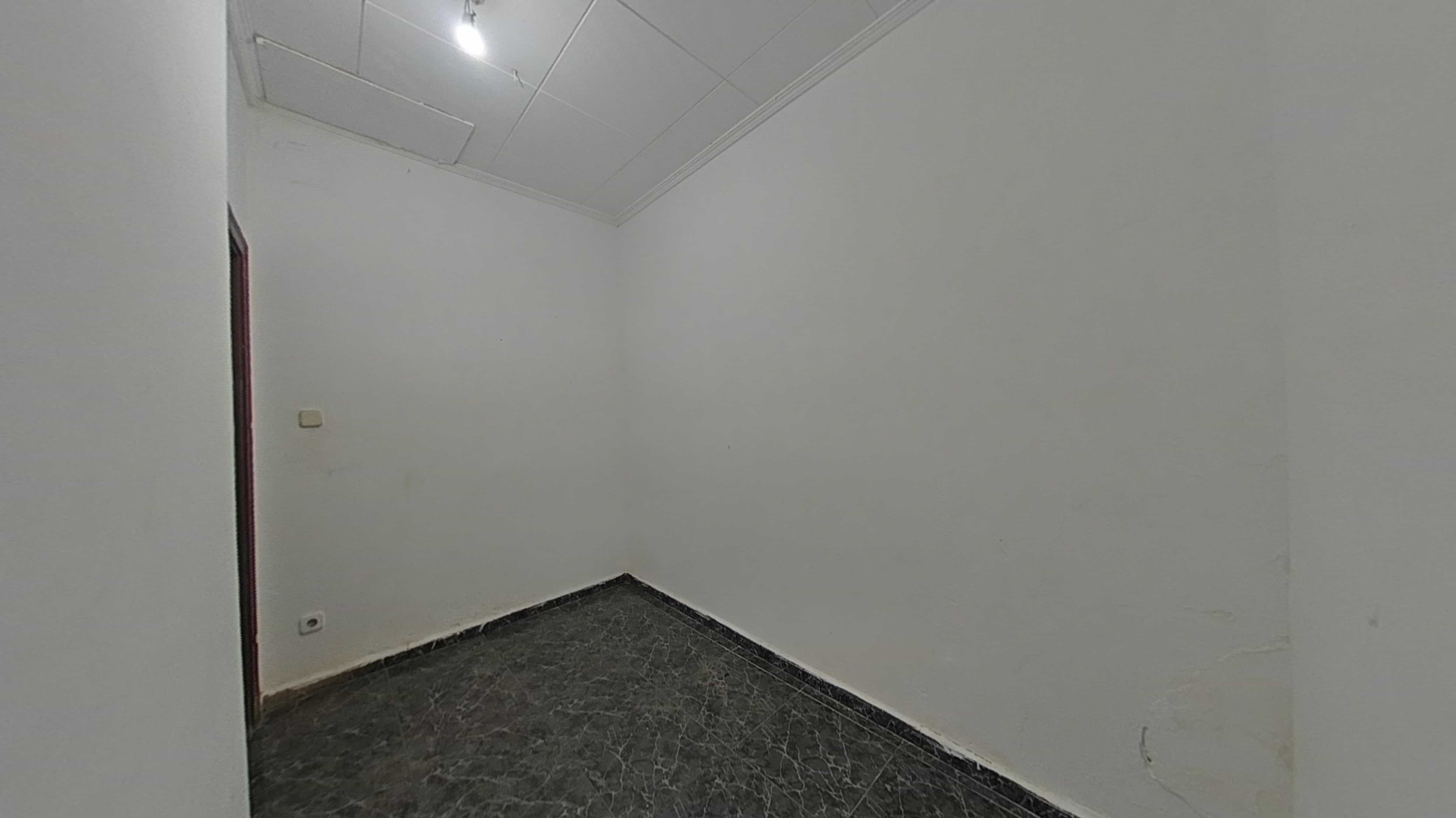 Chalet adosado en venta en calle Sagunt