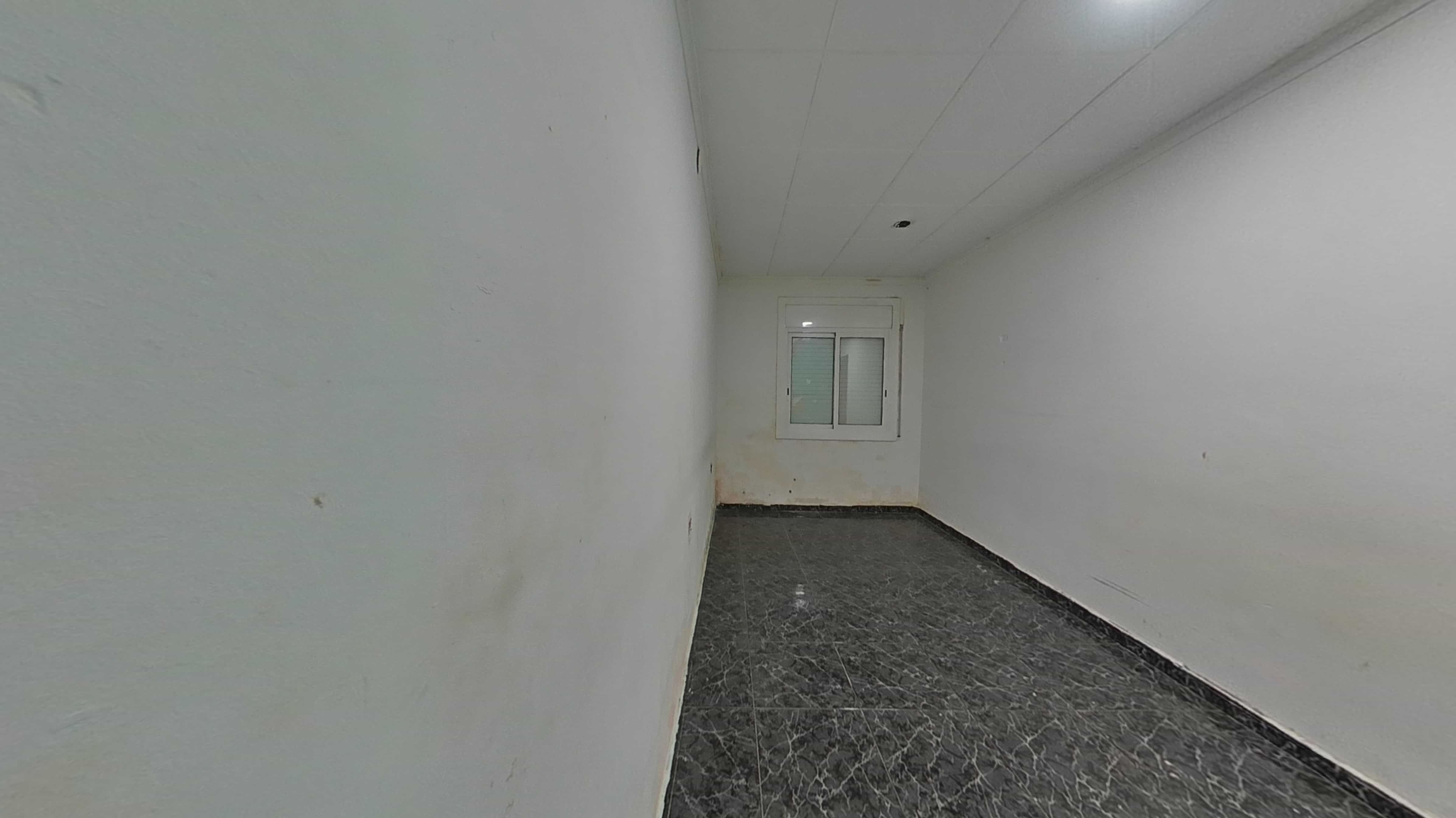 Chalet adosado en venta en calle Sagunt